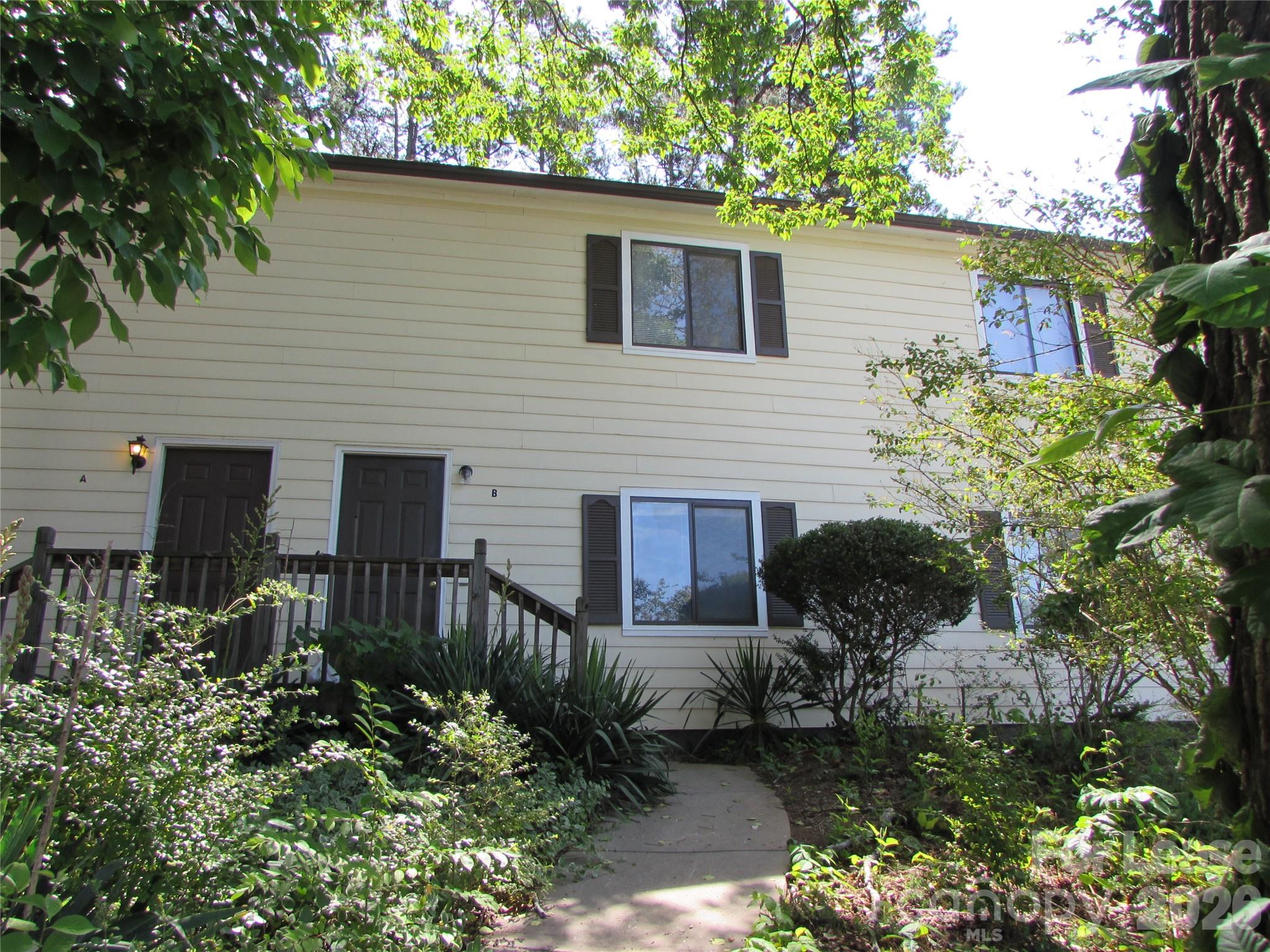 1260 Fieldstone Road B, Mooresville, NC. property listing photo