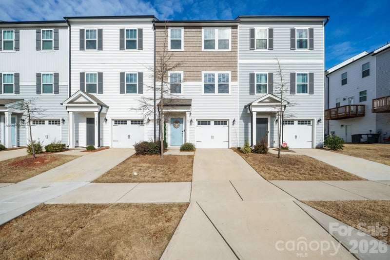 11021 Woodland Creek Way, Charlotte, NC - 3 beds, 2.5 baths, 1,407 sqft - $299,900