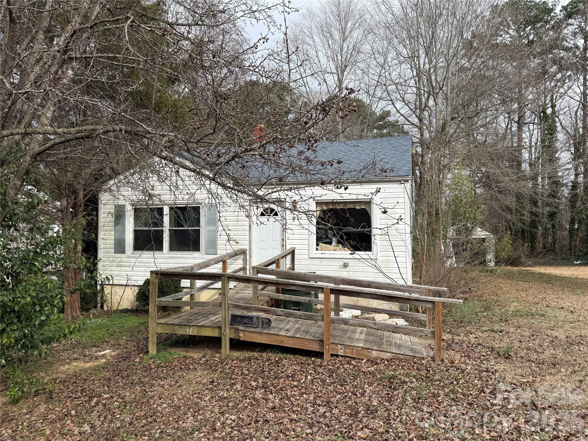 422 N Pine Street, Cherryville, NC. property listing photo