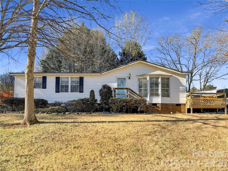 145 Goneaway, Cleveland, NC - 3 beds, 2 baths, 1,730 sqft - $245,000