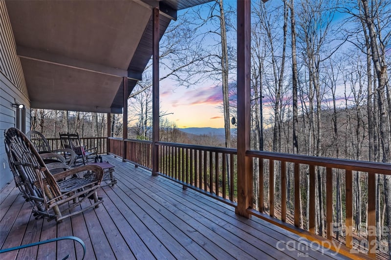 831 Forest Run Road, Whittier, NC - 3 beds, 3 baths, 2,321 sqft - $675,495