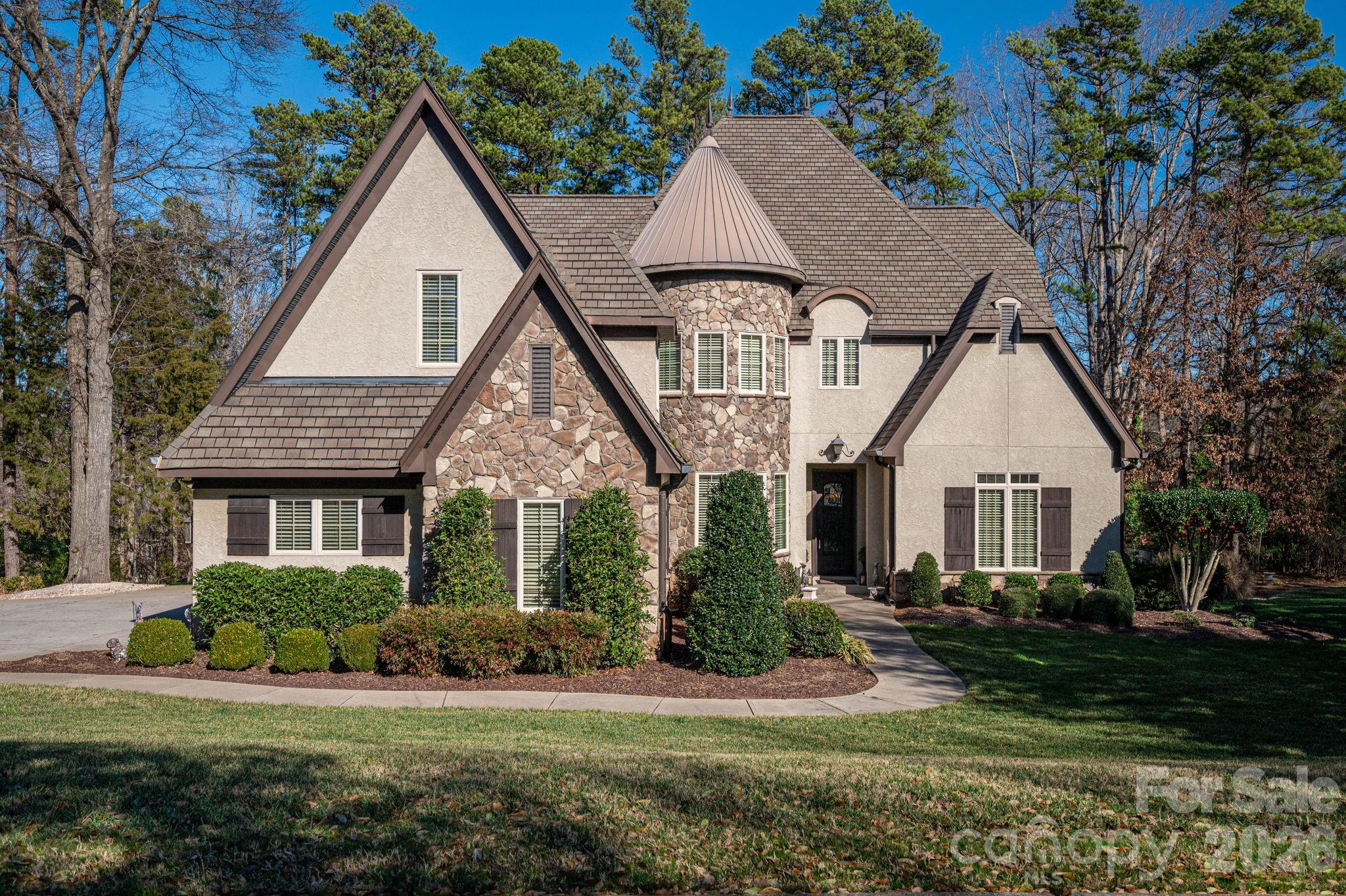 8000 Water View Drive, Belmont, NC. property listing photo