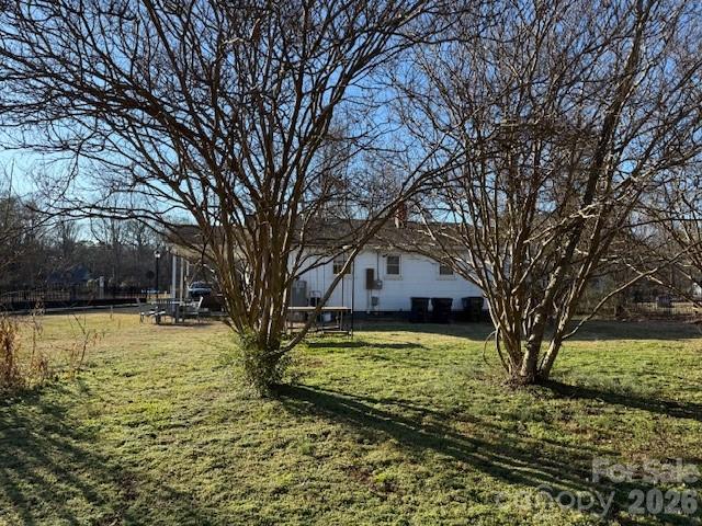 112 N Maxwell Avenue, Huntersville, NC. property listing photo