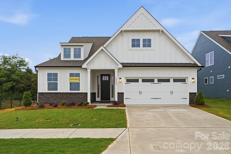 3062 Constitution Lane, Gastonia, NC - 3 beds, 3 baths, 2,568 sqft - $559,900