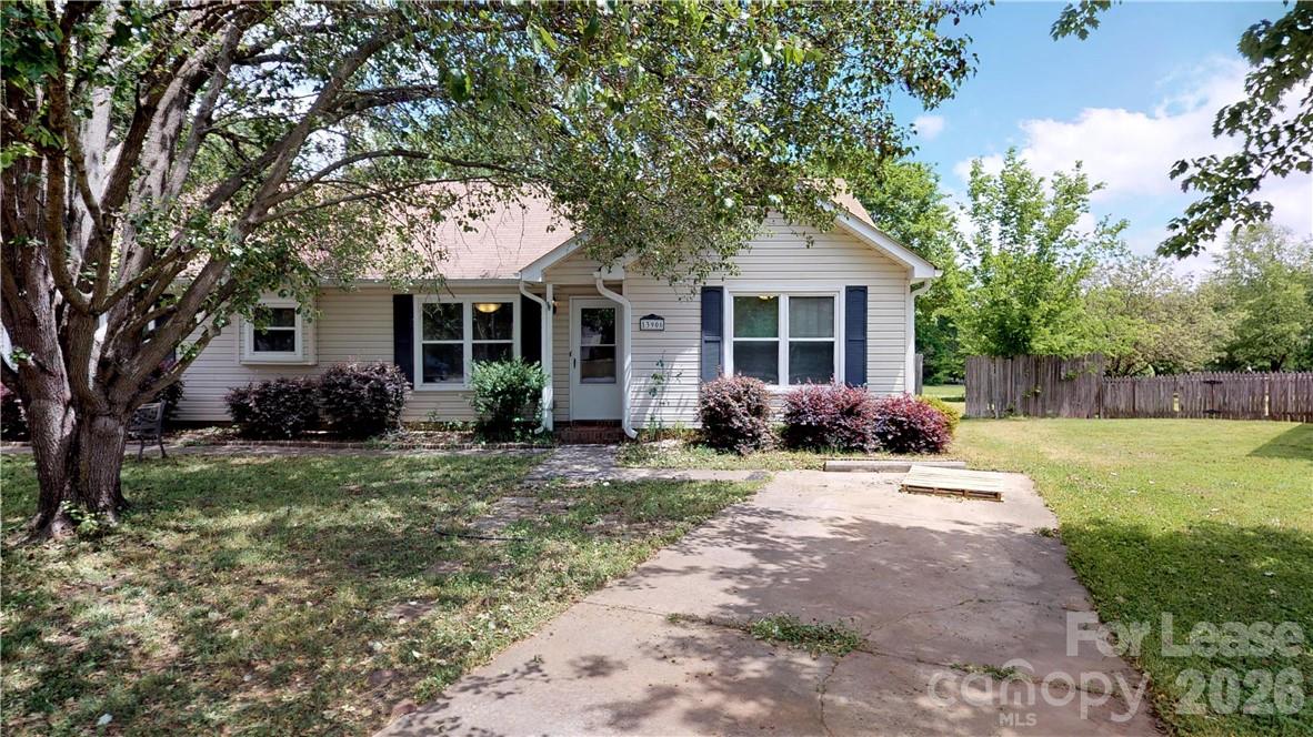 13906 Glendevon Court, Charlotte, NC. property listing photo