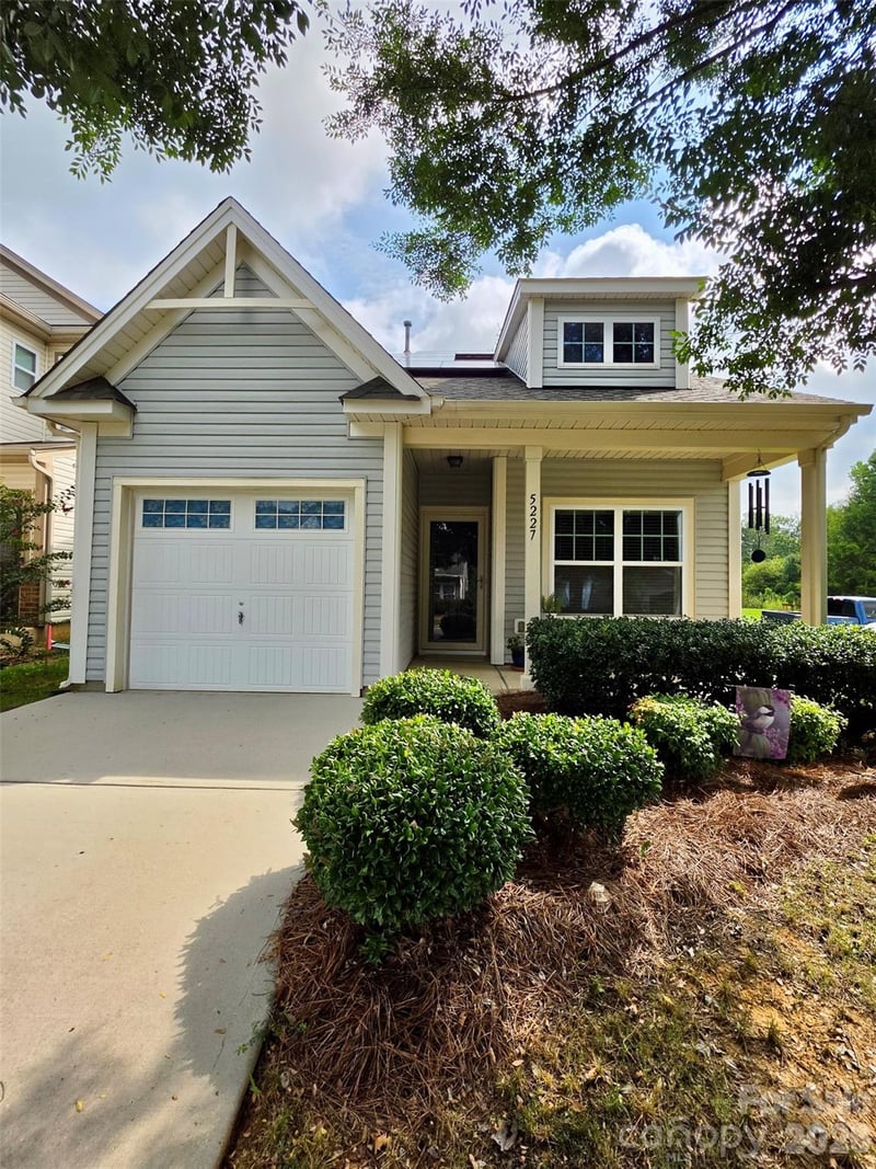 5227 Crystal Lakes Drive, Rock Hill, SC - 3 beds, 3 baths, 1,806 sqft - $346,000