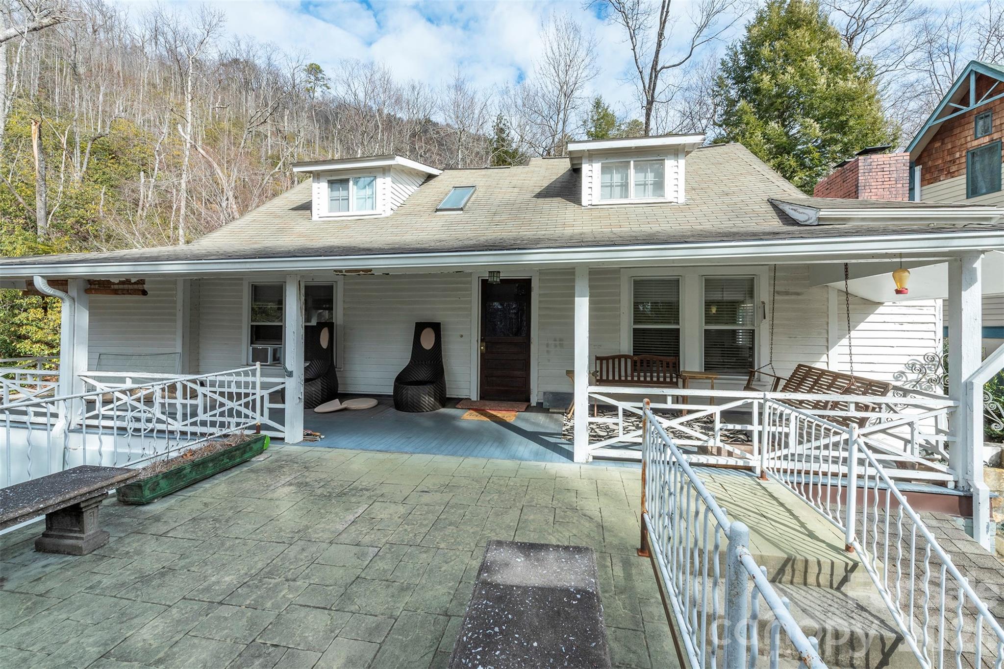 287 North Carolina Terrace, Montreat, NC. property listing photo