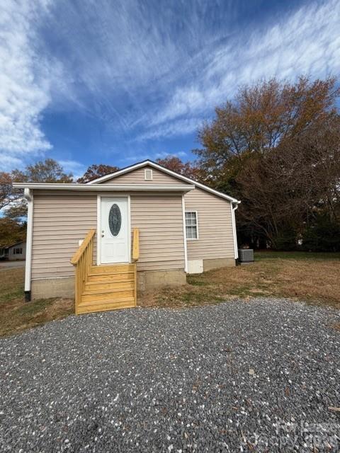 3410 25th, Hickory, NC. property listing photo