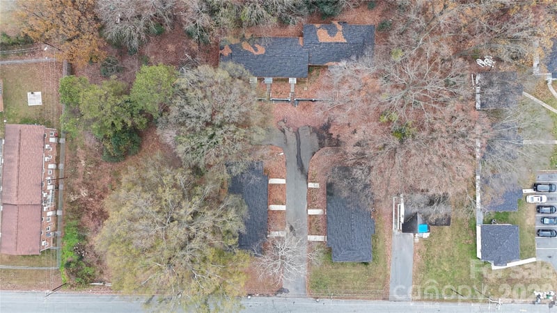 2427 Carmine Street, Charlotte, NC - 17 beds, 6,517 sqft - $1,250,000
