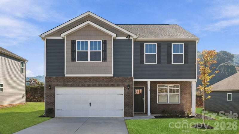 20 Ridgehaven Drive, Waynesville, NC - 3 beds, 2.5 baths, 2,175 sqft - $394,690