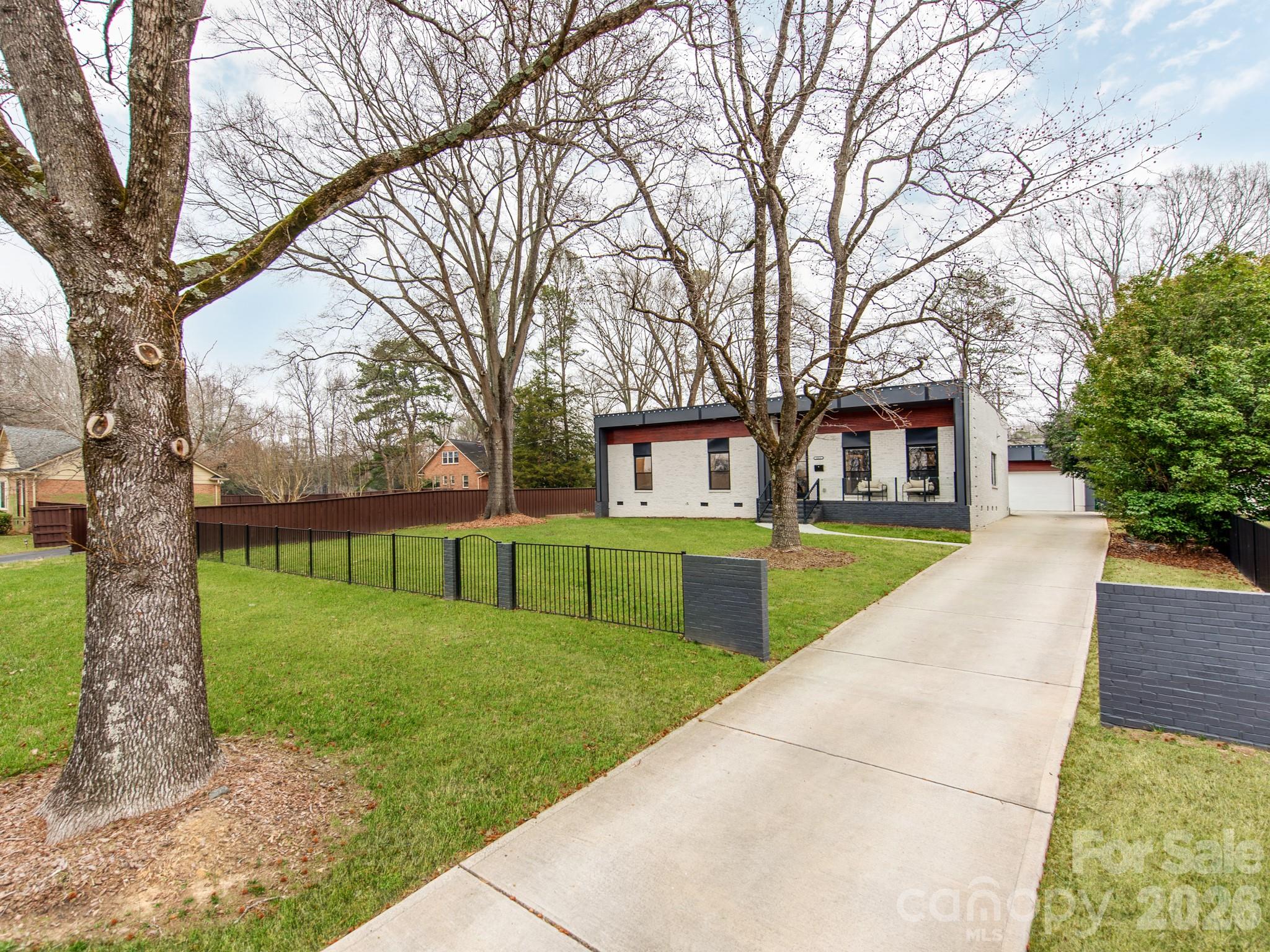 6411 Park Road, Charlotte, NC. property listing photo