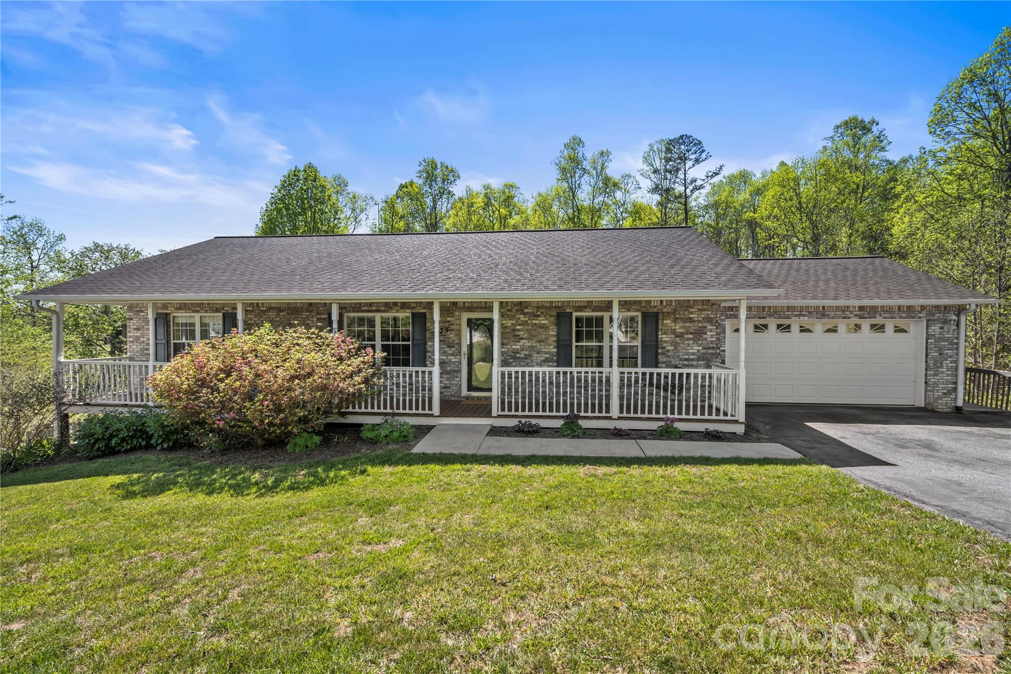 335 Hemlock Spring Trail, Weaverville, NC — property listing photo