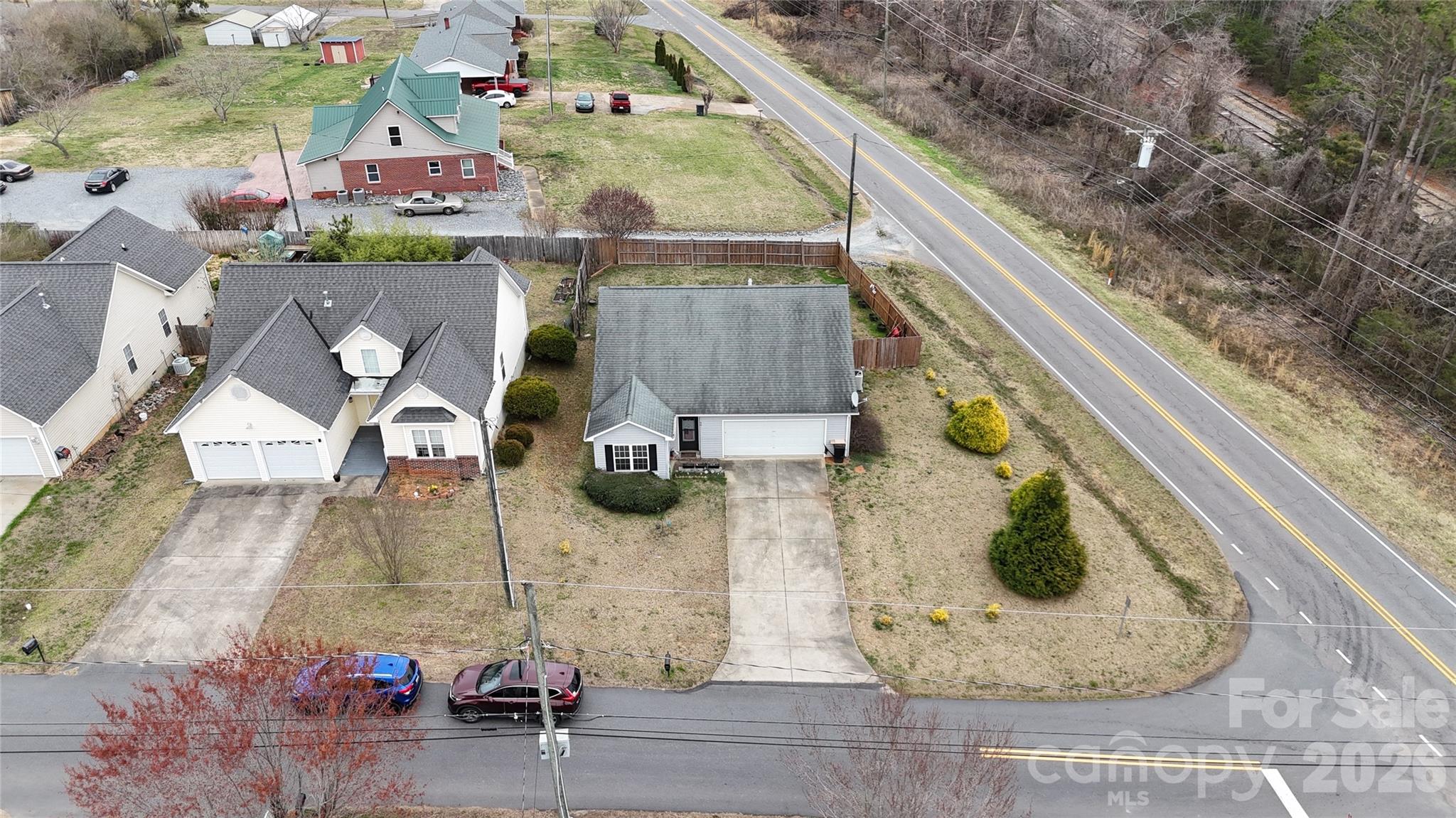 90 Elm, Morganton, NC. property listing photo