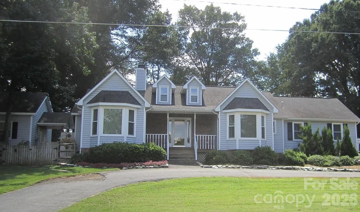 21133 Rio Oro Drive, Cornelius, NC. property listing photo