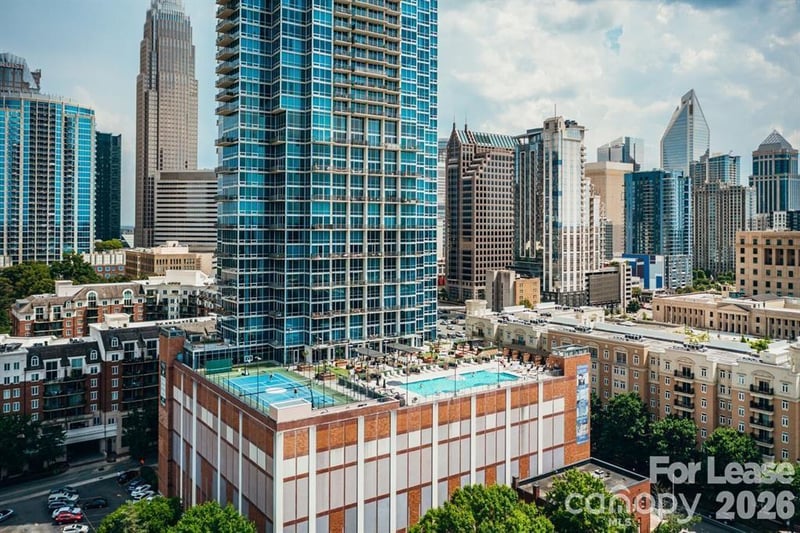 215 N Pine Street C4, Charlotte, NC - 3 beds, 3 baths, 2,756 sqft - $6,603