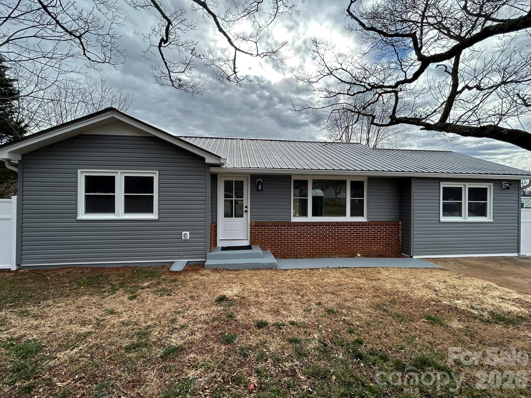 83 Hillside Street, Franklin, NC. property listing photo