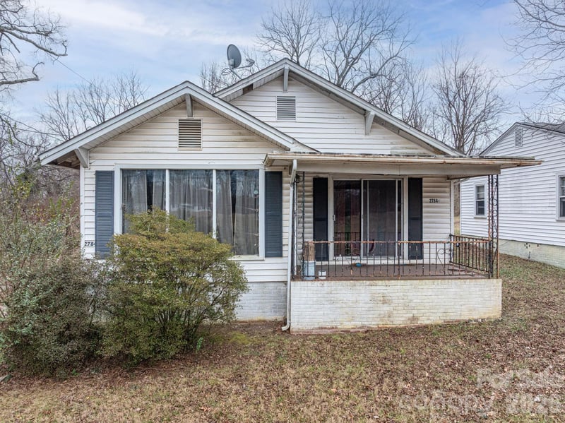 2784 E Nc 27 Highway, Lincolnton, NC - 4 beds, 2 baths - $150,000