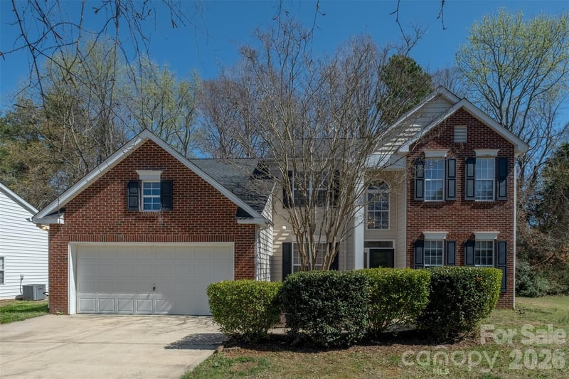 4210 Mckendree Way, Charlotte, NC - 4 beds, 2.5 baths, 2,215 sqft - $400,000