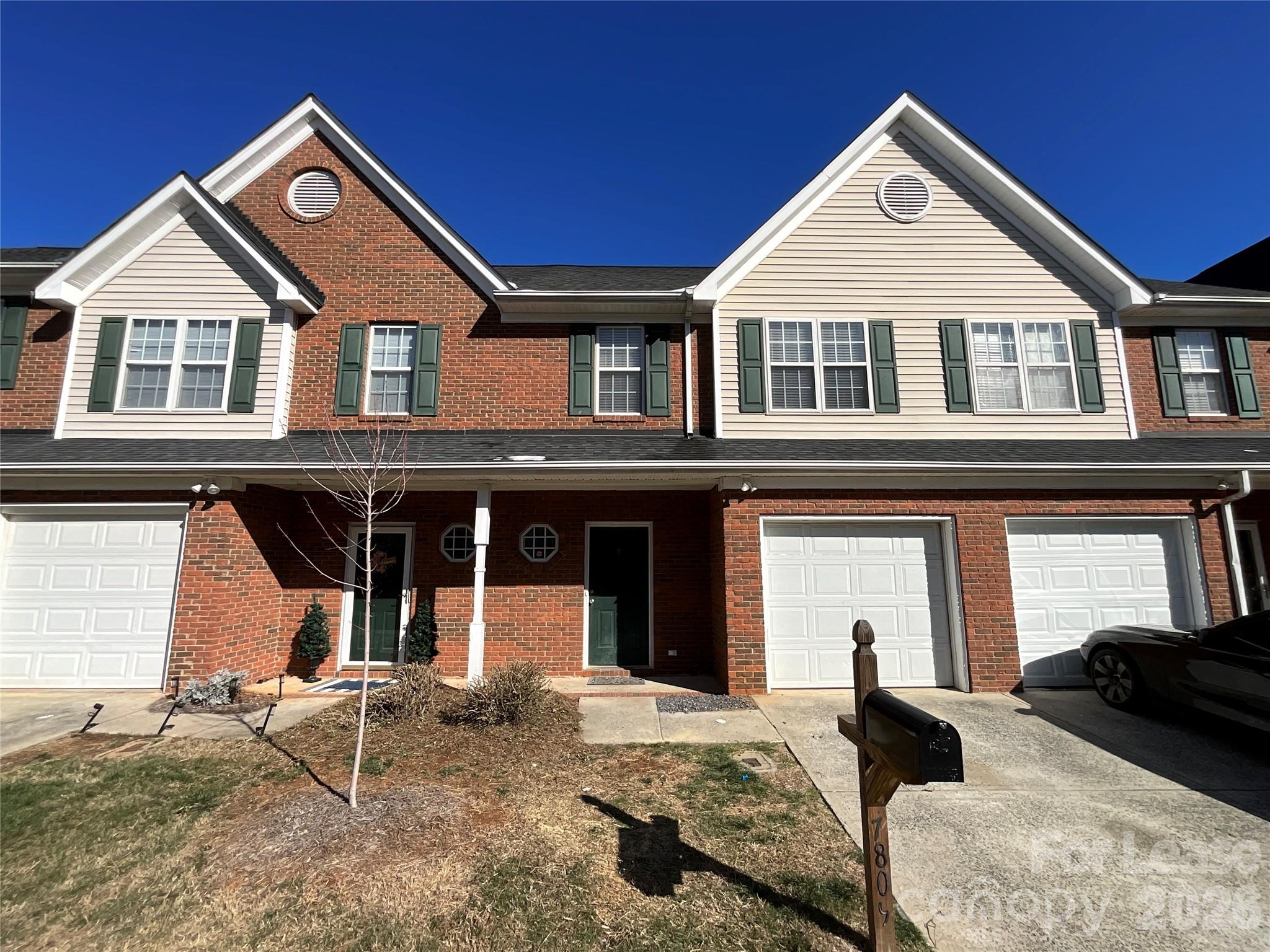7809 Lennoxshire Lane, Charlotte, NC. property listing photo