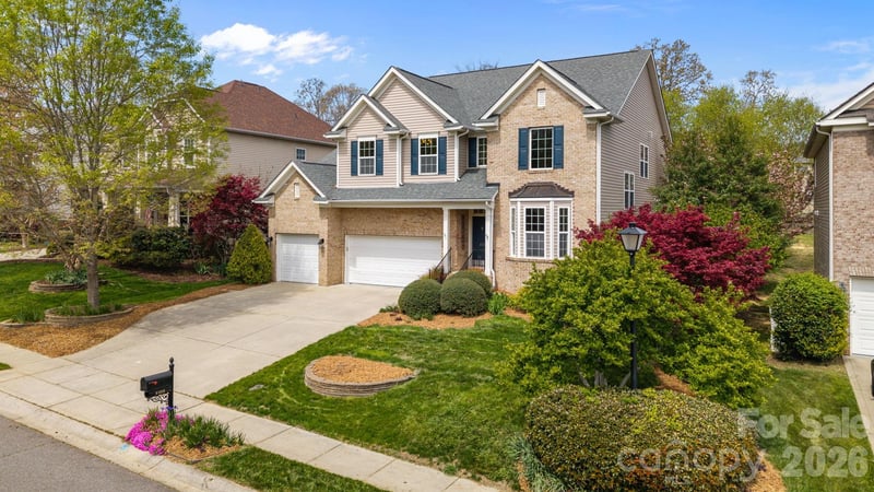 8108 Acacia, Waxhaw, NC - 5 beds, 3 baths, 3,617 sqft - $740,000