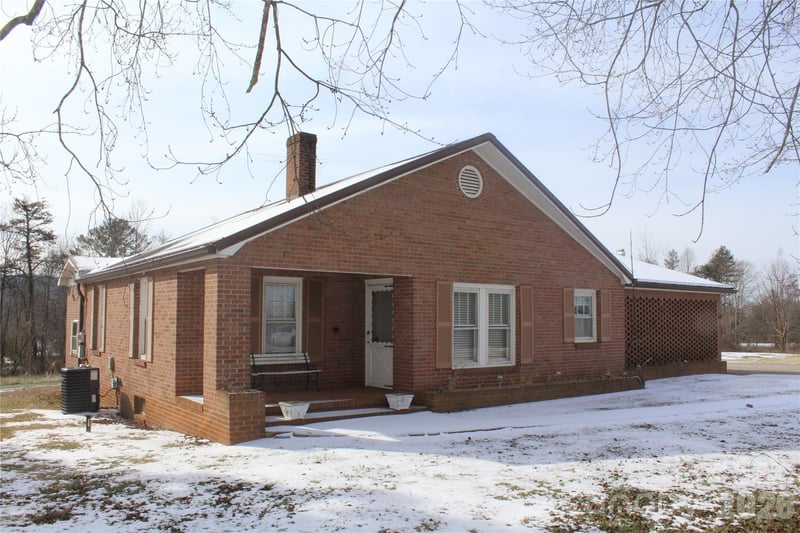 316 Drexel Road, Morganton, NC - 2 beds, 1 bath, 1,310 sqft - $334,900