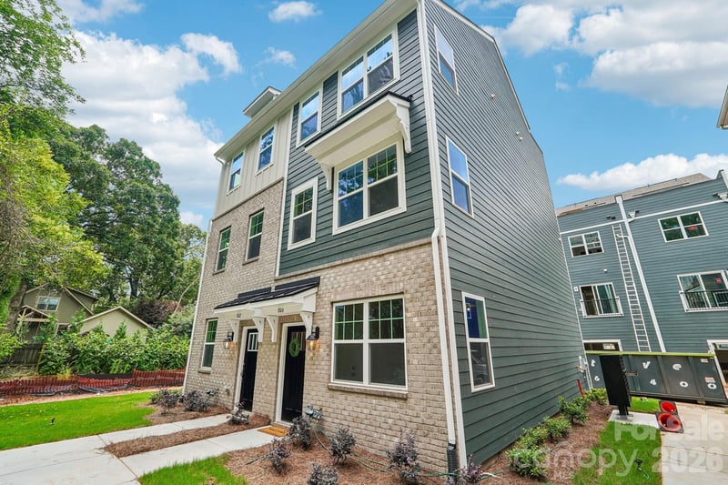 806 Hammers Lane, Charlotte, NC - 3 beds, 2.5 baths, 1,349 sqft - $395,000