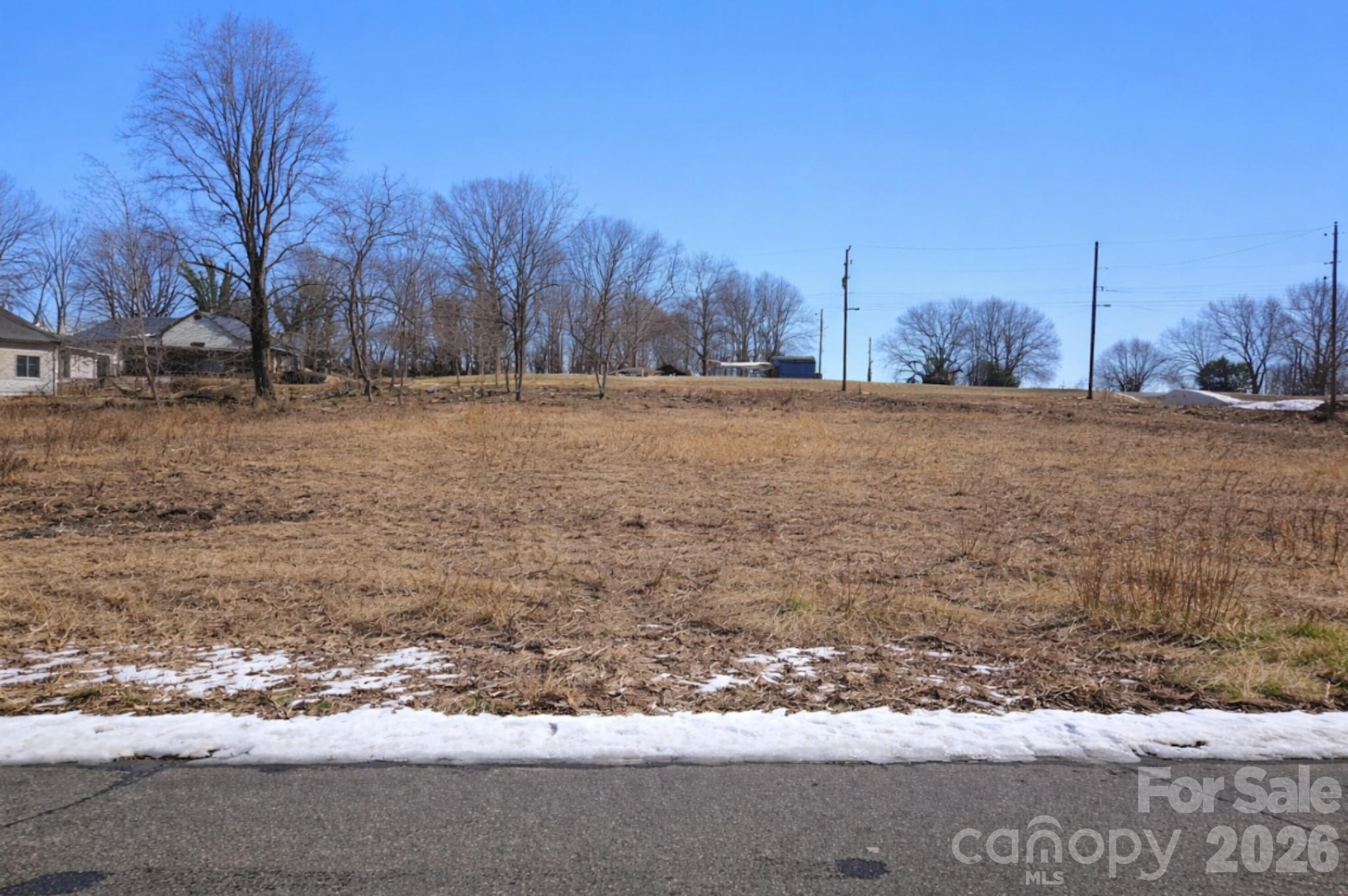 24 Alabama Ave Apt 2, Marion, NC 28752. property listing photo