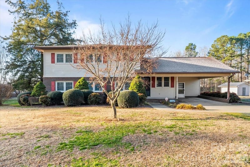 372 Holly Hills Drive, Troy, NC - 3 beds, 2 baths, 1,840 sqft - $275,000