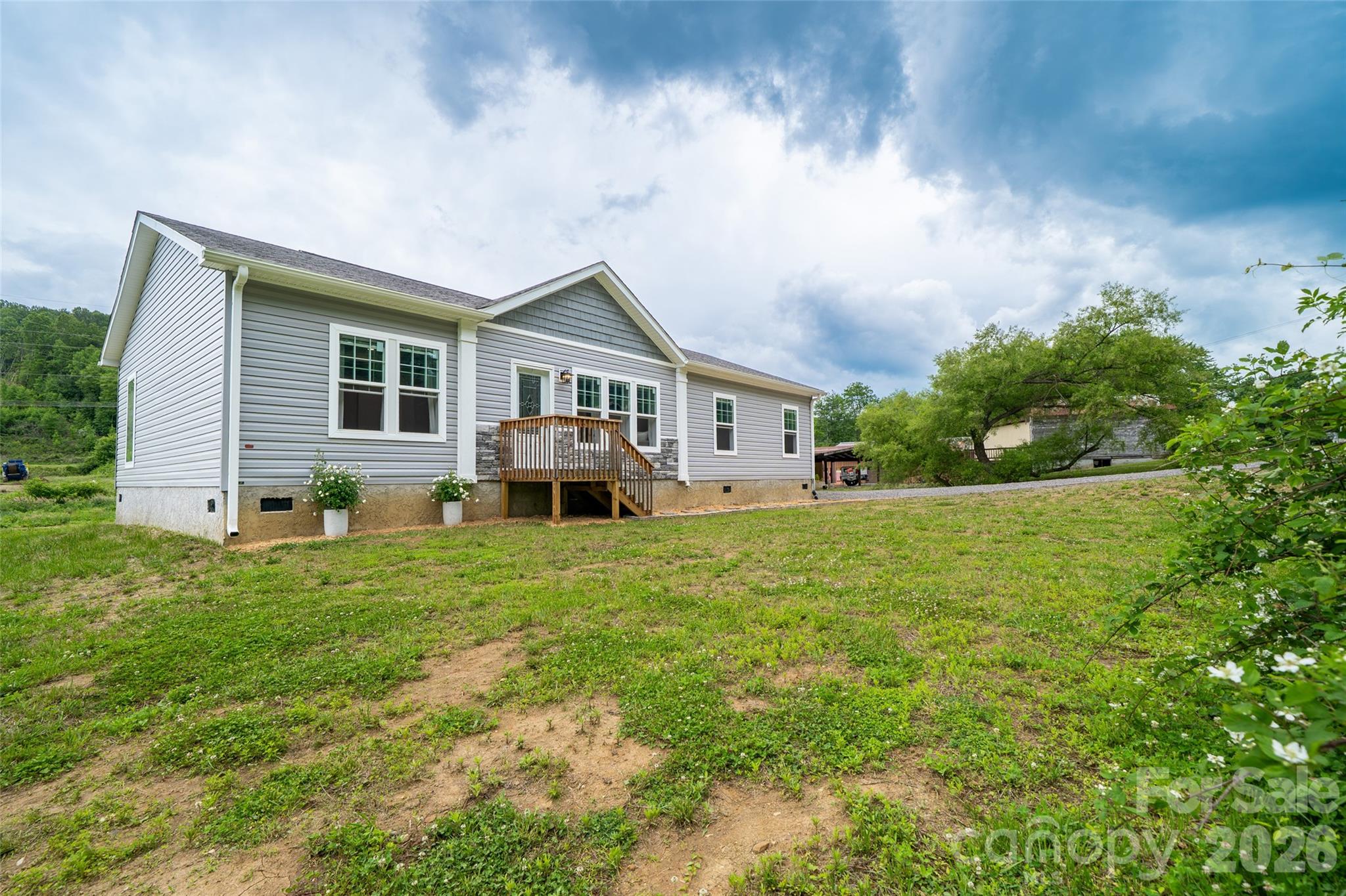 306 Burnsville School Road, Burnsville, NC. property listing photo