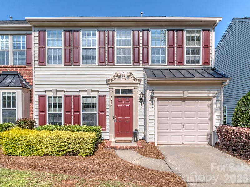5922 Union Pacific Avenue, Charlotte, NC - 3 beds, 2.5 baths, 1,943 sqft - $440,000