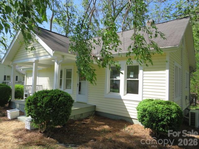 736 Country Club Drive, State Road, NC. property listing photo