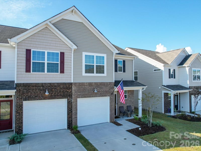 13111 Cottage Crest Lane, Charlotte, NC - 3 beds, 2.5 baths, 1,834 sqft - $369,900