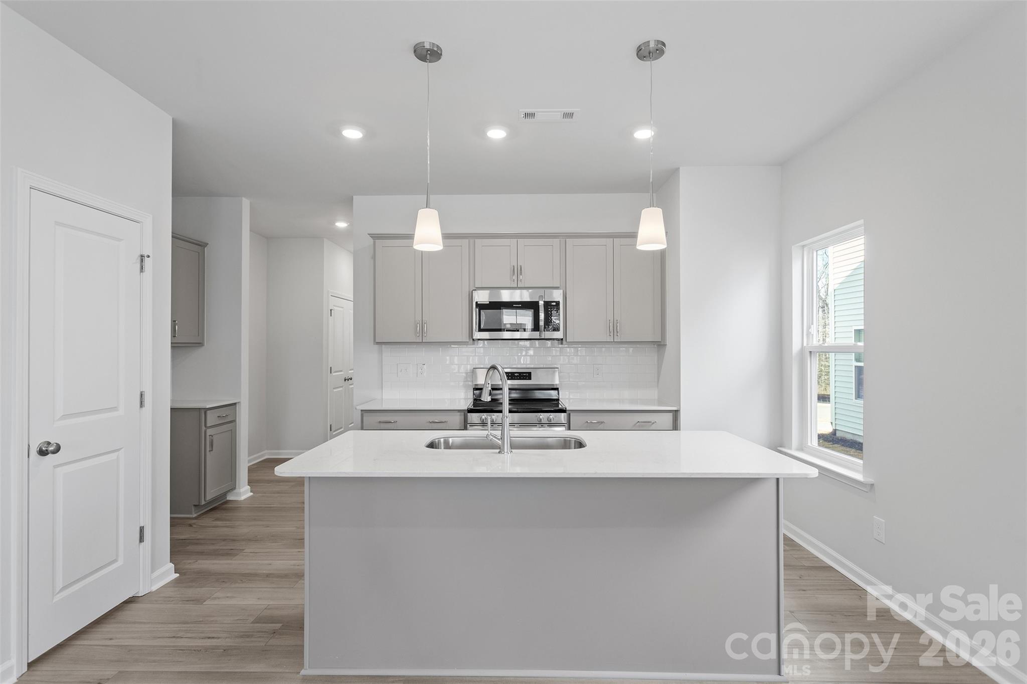 5865 Tuckaseegee 02, Charlotte, NC — property listing photo 1