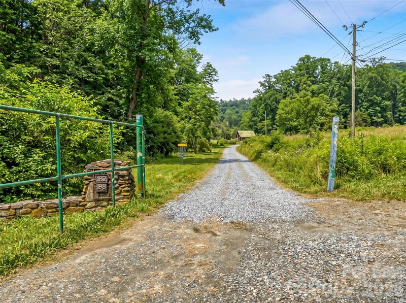 198 Brooks Branch Road, Leicester, NC - 4 beds, 3.5 baths, 3,191 sqft - $910,000