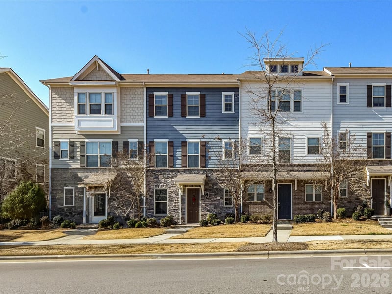 7914 Denmark Road, Charlotte, NC - 2 beds, 2.5 baths, 1,634 sqft - $350,000