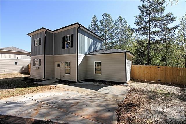 7924 E Lane Drive, Charlotte, NC. property listing photo