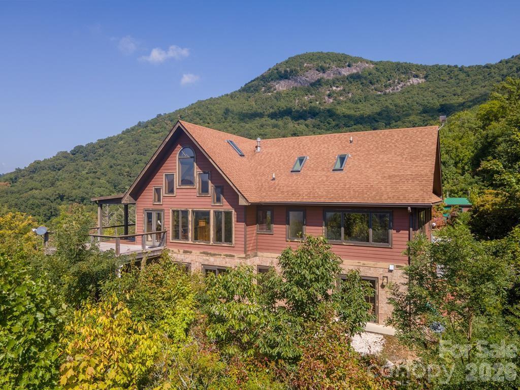 37 Jones Knob Road, Franklin, NC. property listing photo