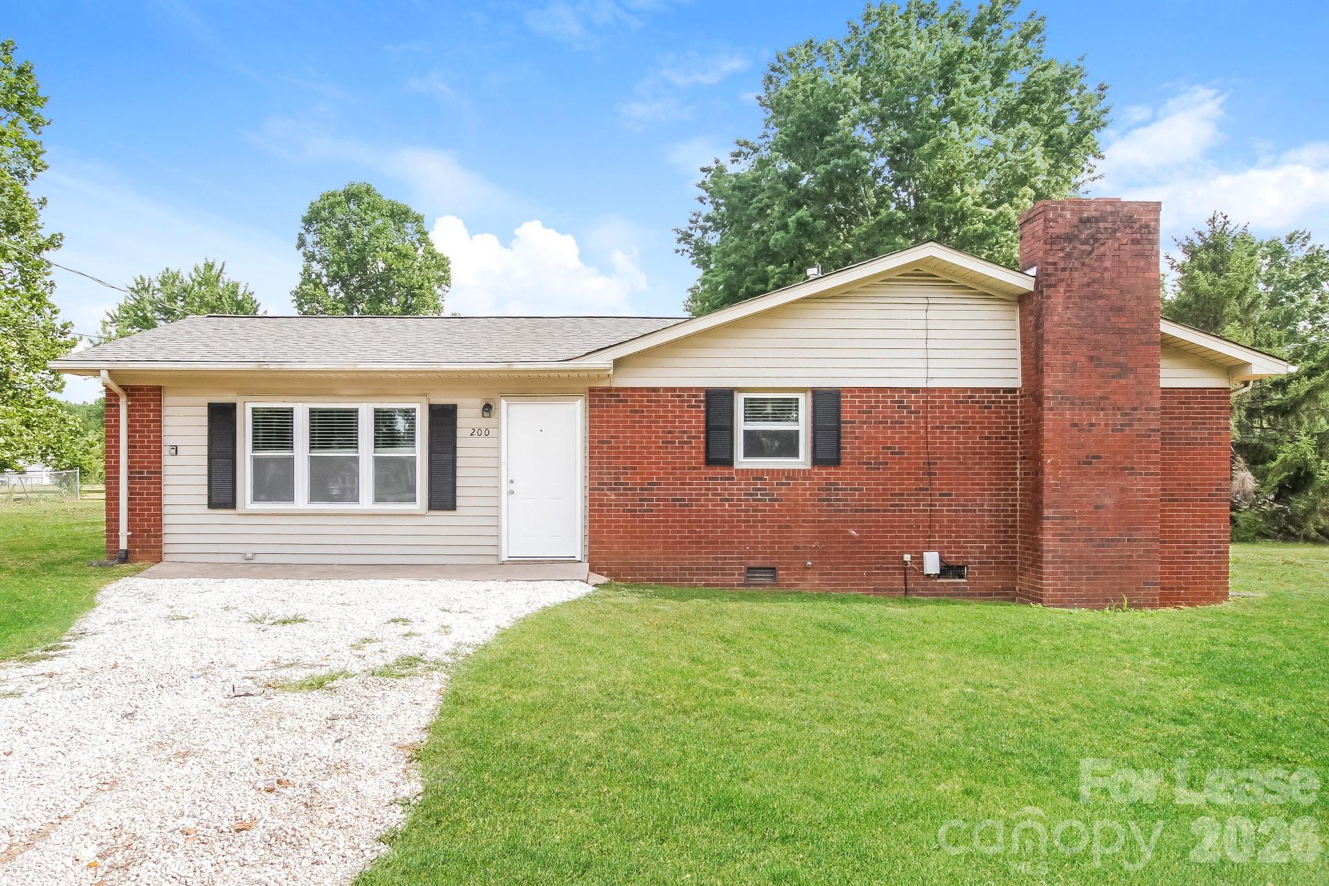 200 Shepherd, Mooresville, NC. property listing photo