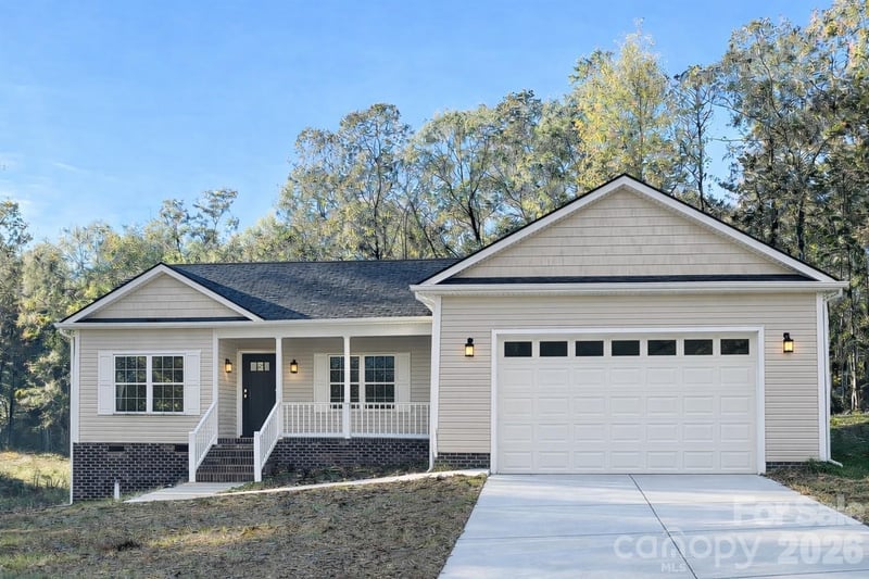 1186 Merribrook Lane, Lancaster, SC - 4 beds, 2 baths, 1,655 sqft - $344,500