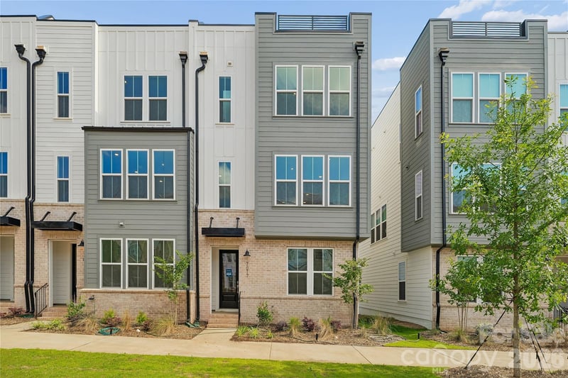 7017 Westrow Avenue Apt 110, Charlotte, NC - 4 beds, 4 baths, 2,224 sqft - $507,000