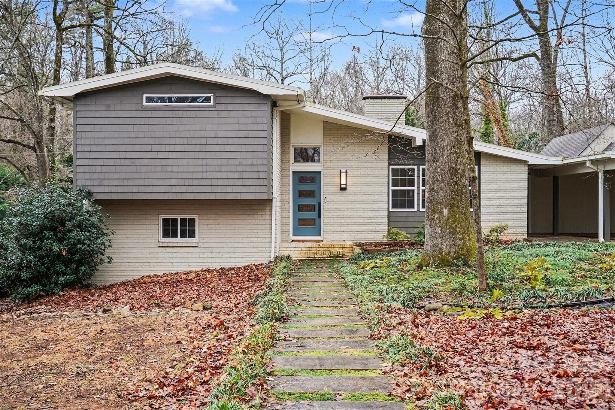 440 Bubbling Well Road, Matthews, NC. property listing photo