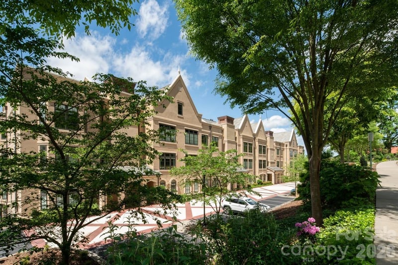 288 Macon 301, Asheville, NC - 2 beds, 2 baths, 1,880 sqft - $2,000,000