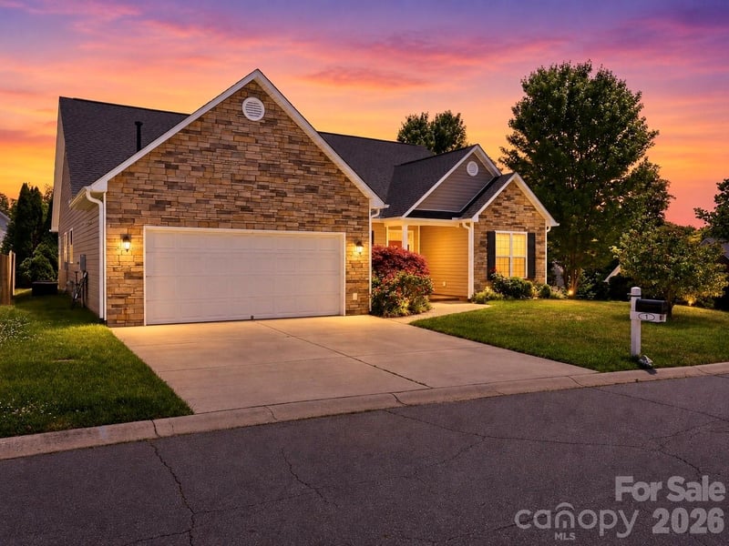 1 Breyerton Court, Asheville, NC - 3 beds, 2 baths, 1,990 sqft - $563,900