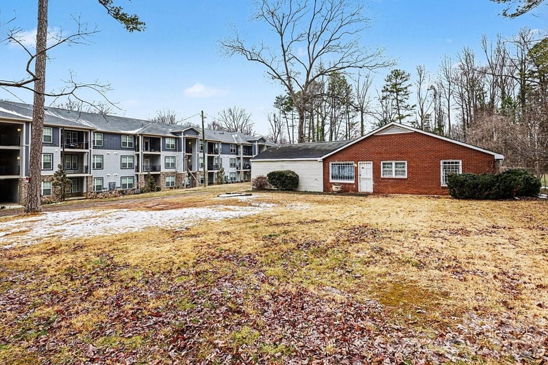 500 Tom Hunter Road, Charlotte, NC - 3 beds, 1 bath, 1,915 sqft - $299,000