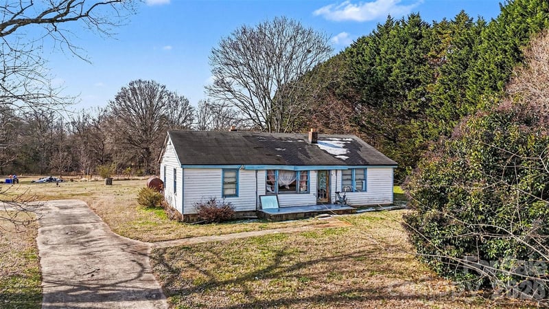 5191 Fewell Road, Clover, SC - 3 beds, 1 bath, 1,113 sqft - $185,000