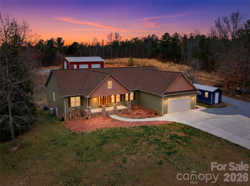 575 Hill Road, Lincolnton, NC - 3 beds, 2.5 baths, 2,236 sqft - $895,000