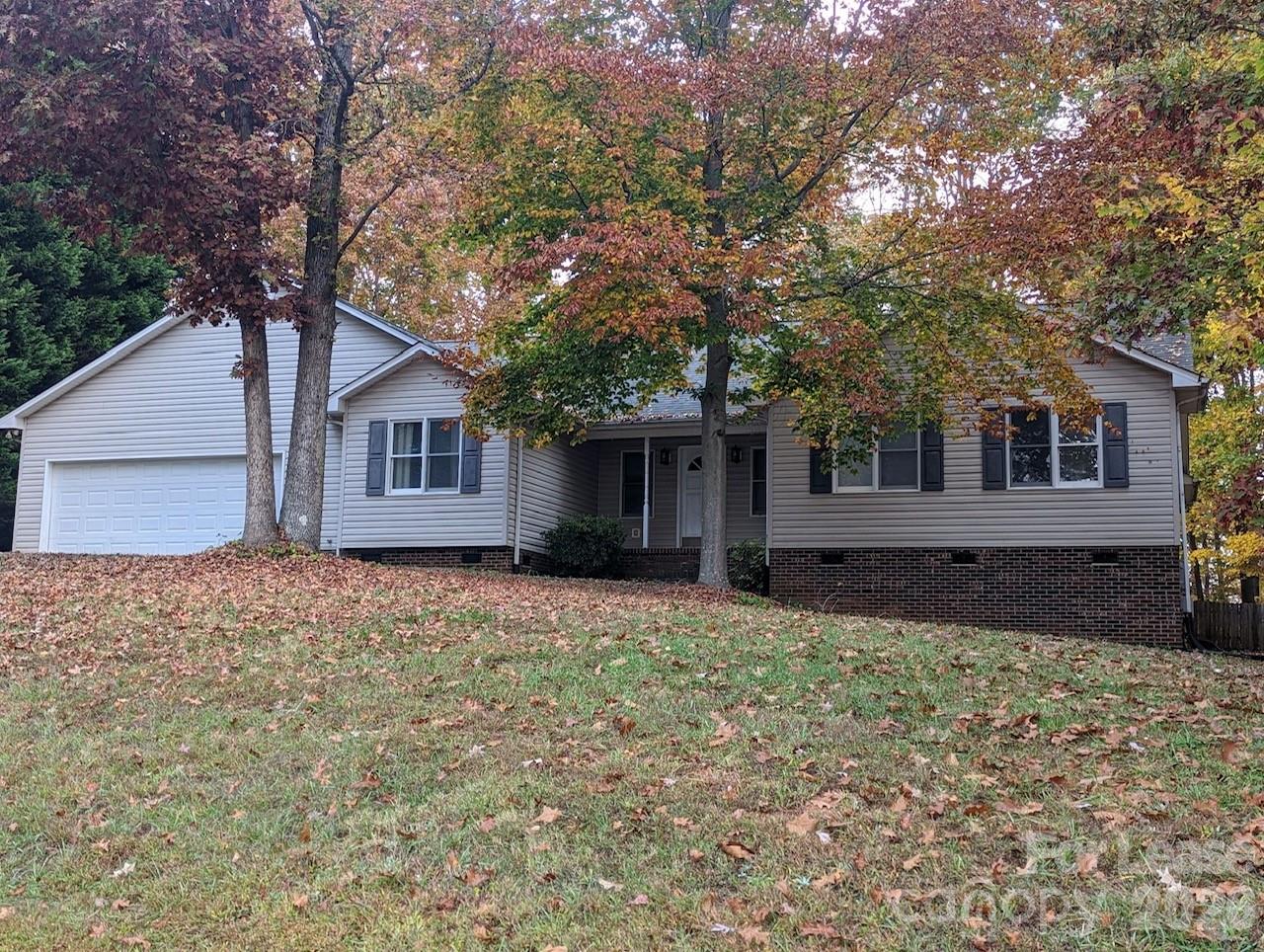 3984 Windrock, Denver, NC. property listing photo