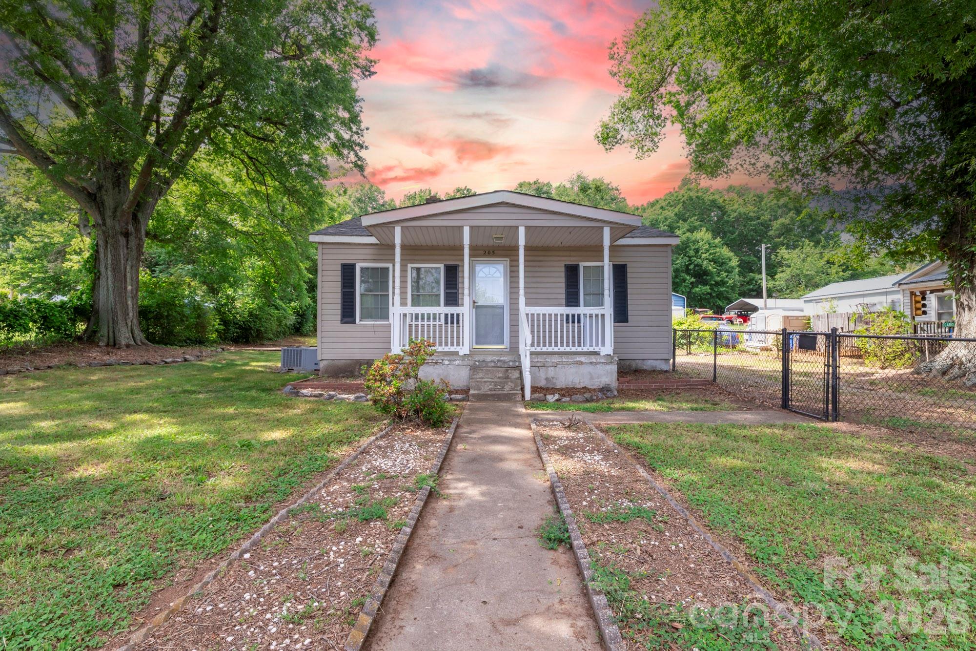 205 Stowe Acres Road, Kings Mountain, NC. property listing photo