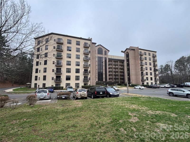 211 Heritage, Fort Mill, SC - 2 beds, 2 baths, 805 sqft - $165,000