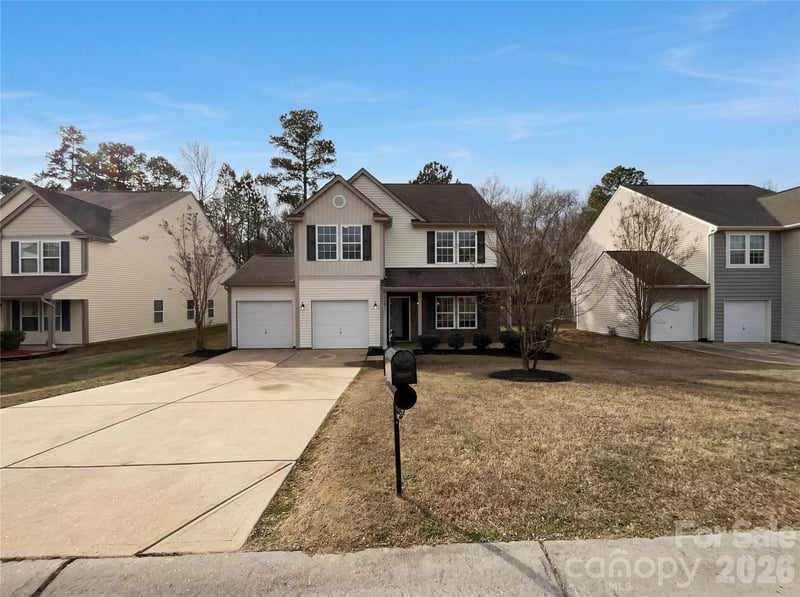 127 Emily Crest, Rock Hill, SC - 4 beds, 3 baths, 2,081 sqft - $352,000